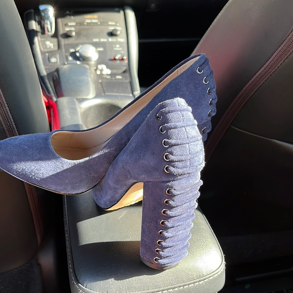 Brand vince camuto size 5 color royal blue